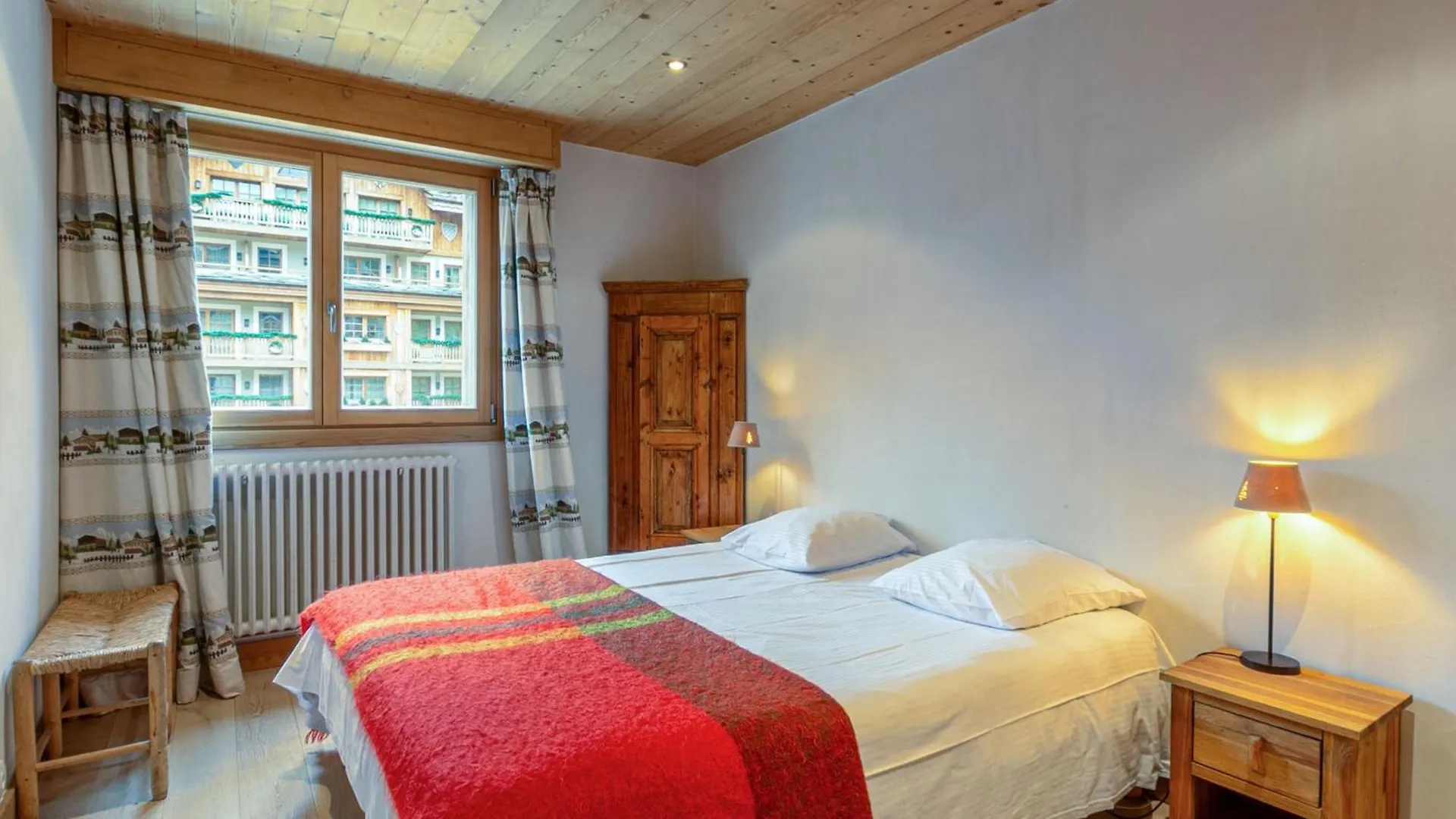 Appartement Moderne Renove Face Aux Pistes Avec Equipements Complets - Fr-1-694-215 Val-d'Isere Apartment